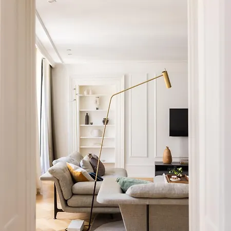 The Hamlet - Luxury Serviced 5*