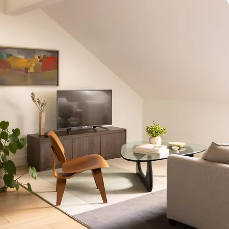 The Hamlet - Luxury Serviced Aparthotel