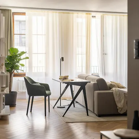 The Hamlet - Luxury Serviced 5*