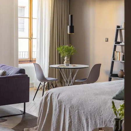 The Hamlet - Luxury Serviced Apartahotel 5*